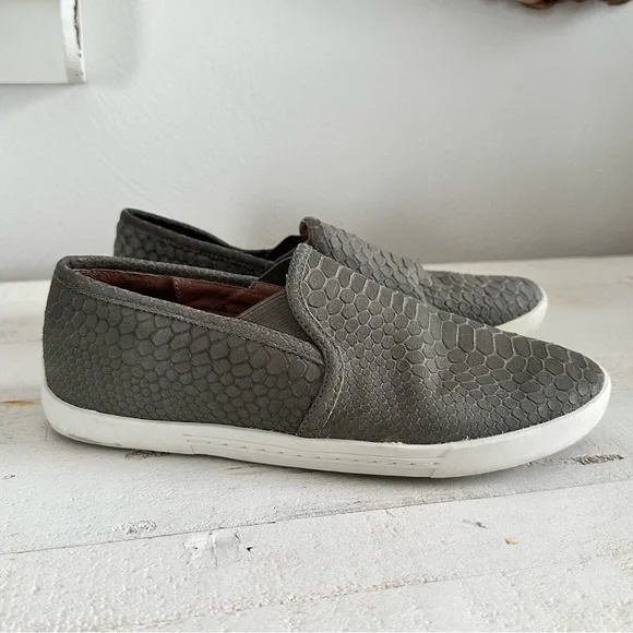 Joie Shoes Joie Kidmore Grey Croc Embossed Slip On Sneakers Sz